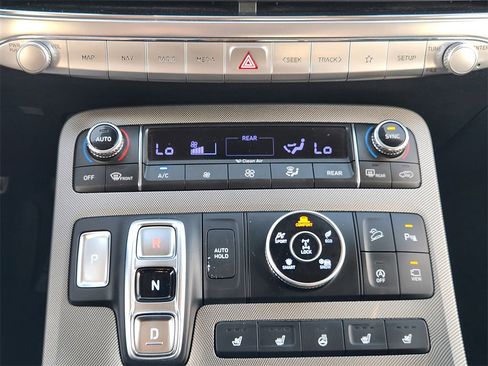 Used 2021 Hyundai Palisade Limited image 18