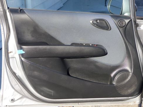 Used 2008 Honda Fit Sport image 16