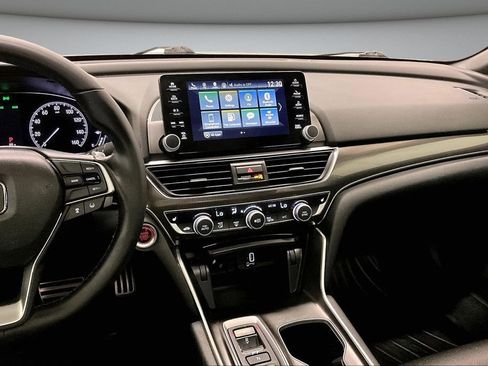 Used 2020 Honda Accord Sport image 9
