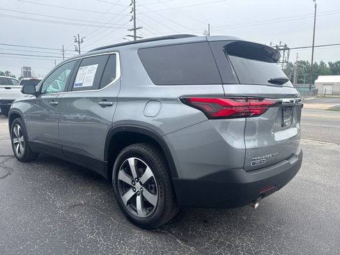 Used 2023 Chevrolet Traverse LT w/ LT Premium Package AWD/4WD image 5