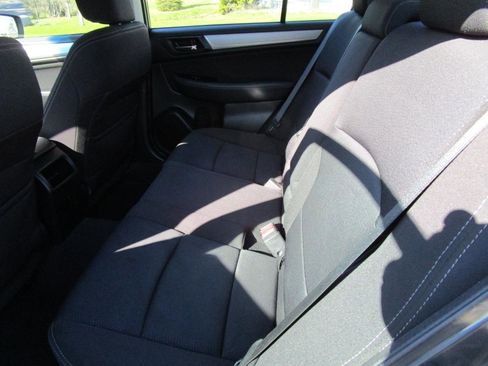 Used 2016 Subaru Legacy 2.5i Premium AWD/4WD image 10