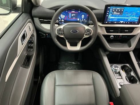 New 2026 Ford Explorer Active w/ Active Comfort Package AWD/4WD image 12