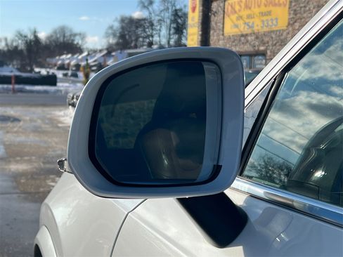 Used 2019 Volvo XC90 T6 Momentum w/ Advanced Package image 23