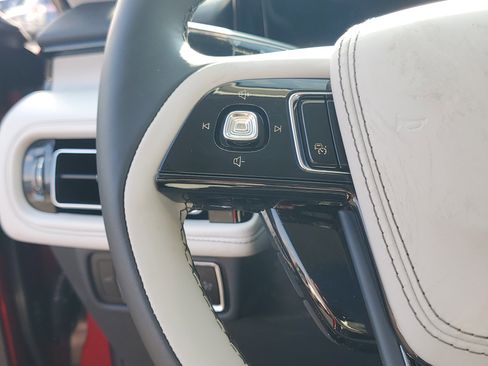 New 2026 Lincoln Aviator Reserve w/ Jet Appearance Package image 16