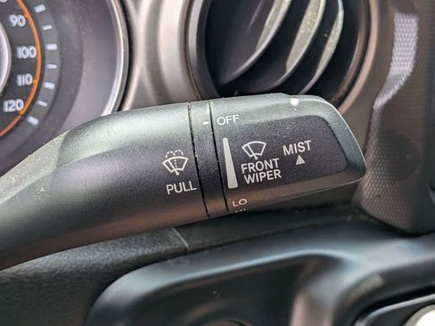 Used 2019 Jeep Wrangler Sport AWD/4WD image 23