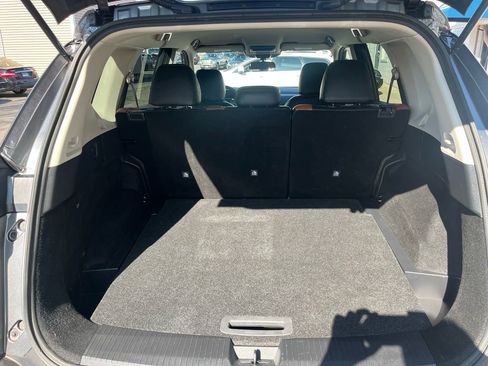 Used 2021 Nissan Rogue SV image 21