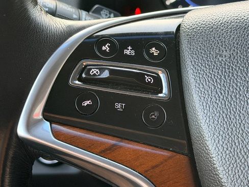 Used 2019 Cadillac Escalade ESV Luxury AWD/4WD image 35
