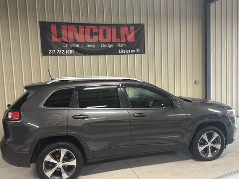 Used 2019 Jeep Cherokee Limited image 5