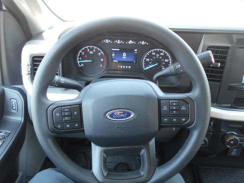 New 2025 Ford F250 XL w/ XL Chrome Package image 37