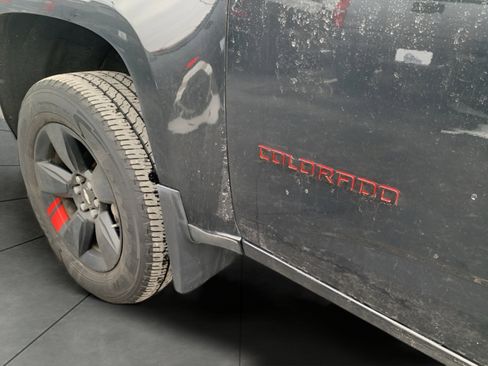 Used 2018 Chevrolet Colorado LT image 13