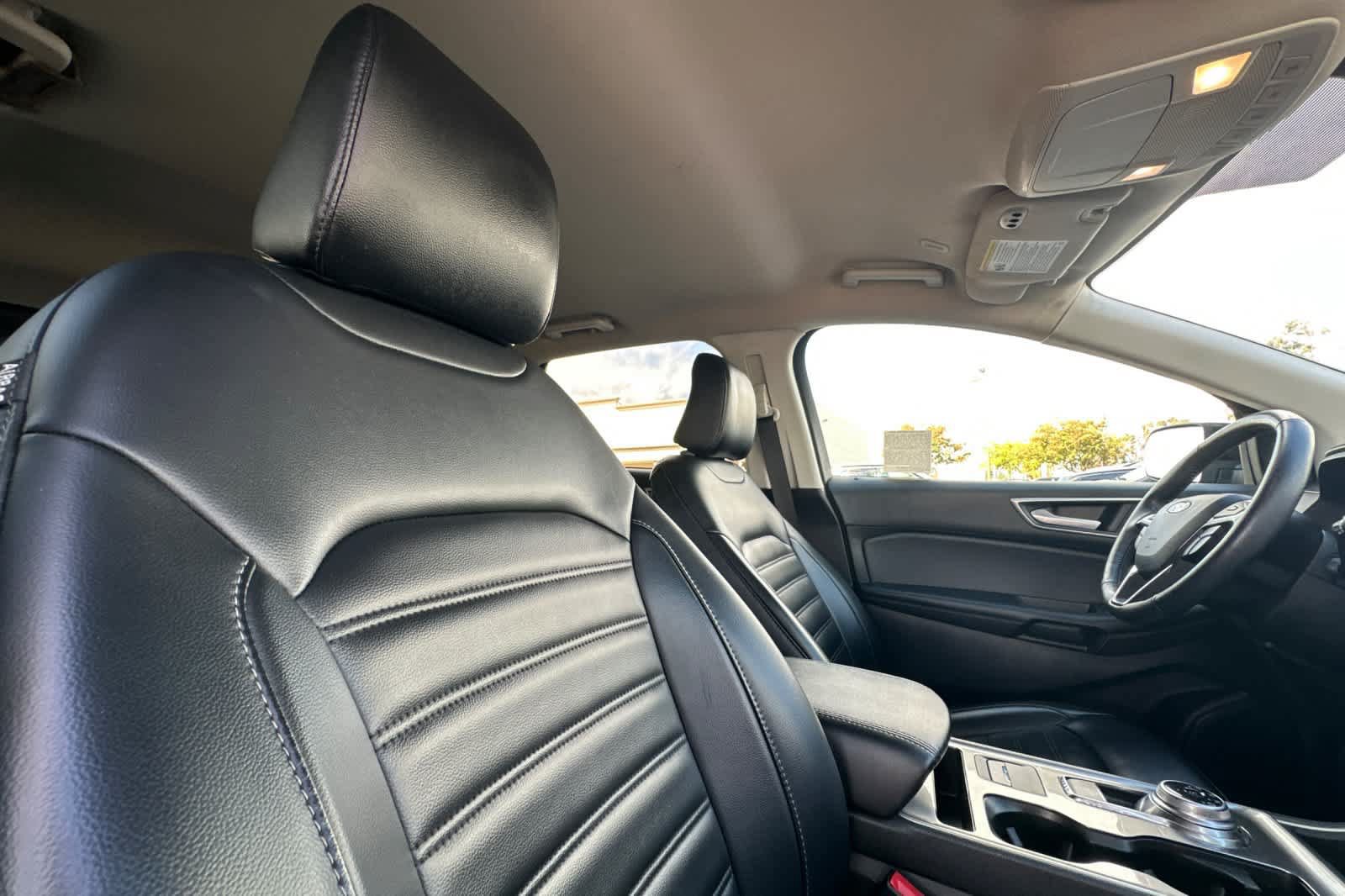 Certified 2024 Ford Edge SEL w/ Convenience Package AWD/4WD image 18