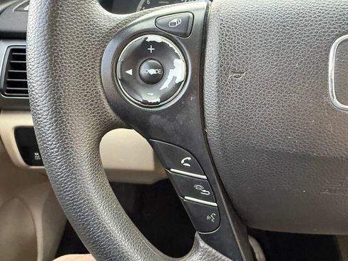 Used 2013 Honda Accord LX image 12