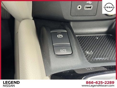 Certified 2021 Nissan Rogue Sport SL image 26