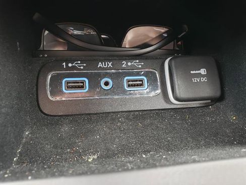 Used 2022 Jeep Grand Cherokee Laredo X AWD/4WD image 25