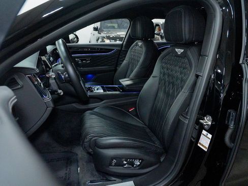 Used 2021 Bentley Flying Spur V8 AWD/4WD image 40
