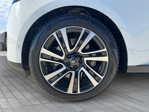 Certified 2023 Land Rover Range Rover SE AWD/4WD image 9
