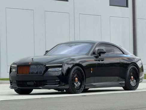 Used 2024 Rolls-Royce Spectre w/ Spectre Launch Package image 32