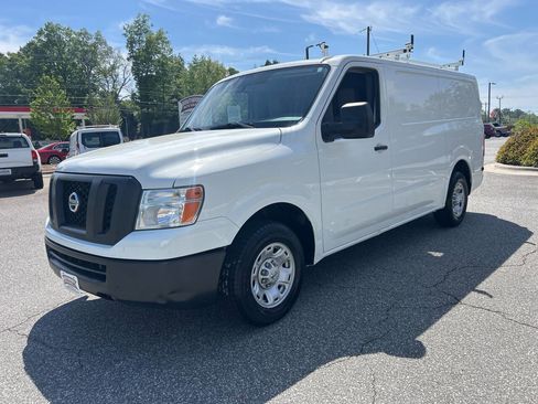 Used 2018 Nissan NV 2500 SV image 5