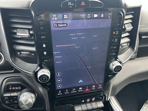 Used 2025 RAM 1500 Laramie image 23