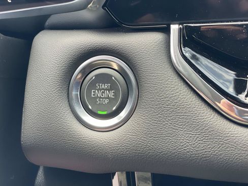 New 2026 GMC Canyon Elevation w/ Convenience Package RWD image 18