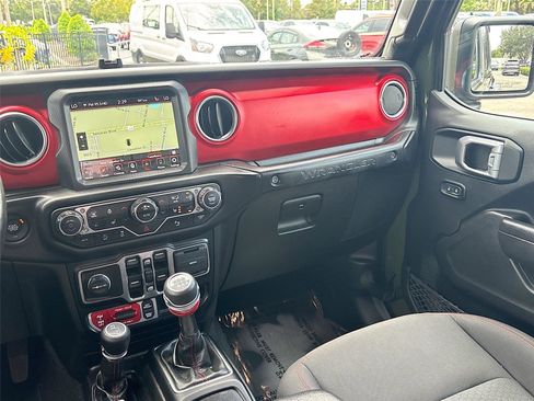 Used 2022 Jeep Wrangler Unlimited Rubicon w/ Steel Bumper Group image 24