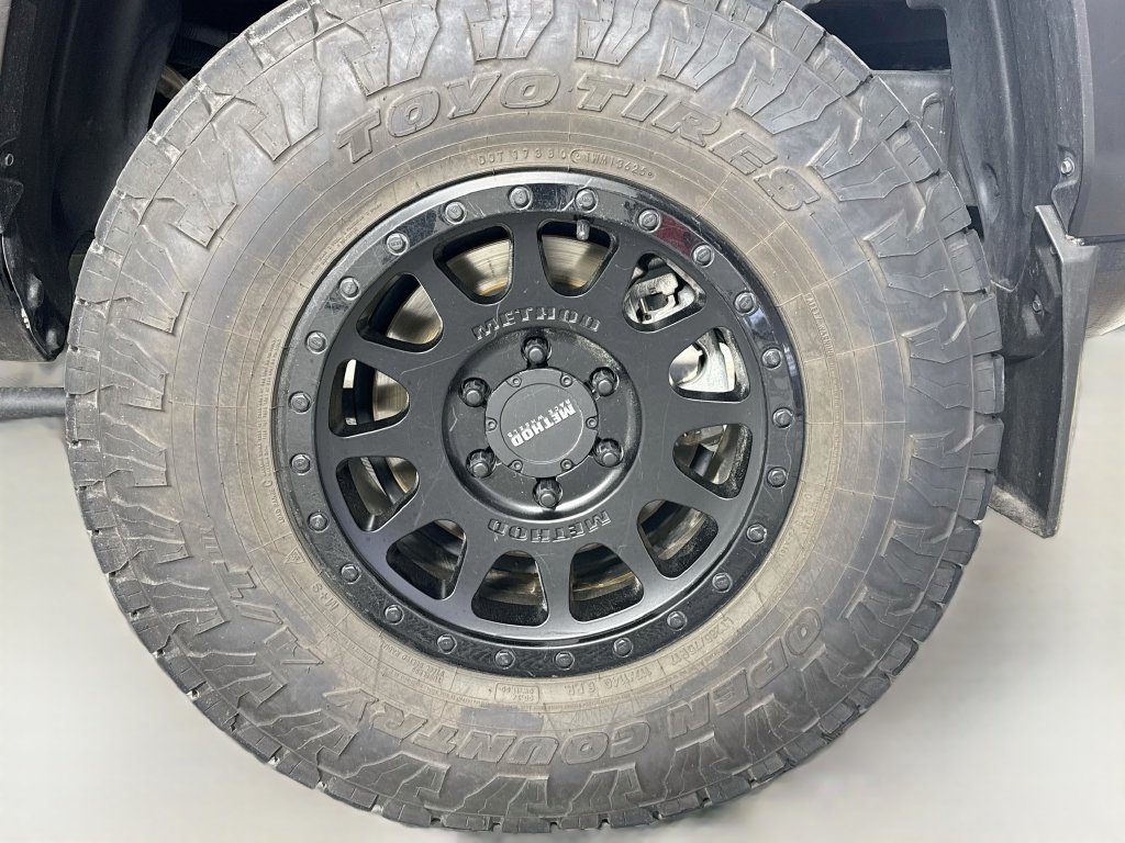 Used 2024 Toyota Tacoma TRD Off-Road AWD/4WD image 29