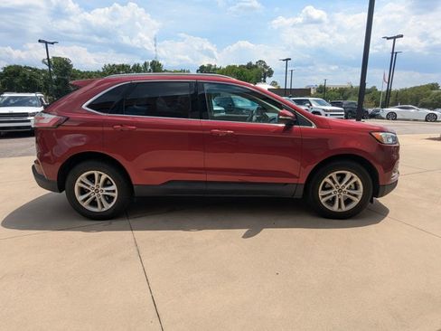 Used 2019 Ford Edge SEL w/ Equipment Group 201A FWD image 4