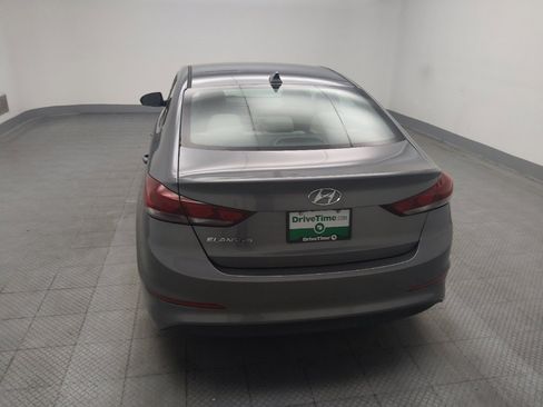Used 2017 Hyundai Elantra SE w/ SE A/T Tech Package 03 FWD image 6