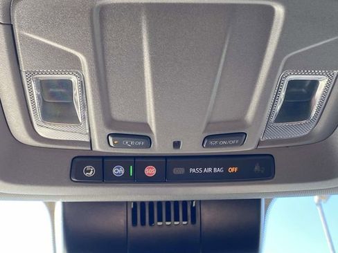 Used 2023 Chevrolet Silverado 1500 Custom image 29