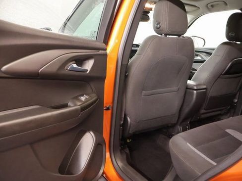 Used 2022 Chevrolet TrailBlazer LT w/ Sun and Liftgate Package AWD/4WD image 29