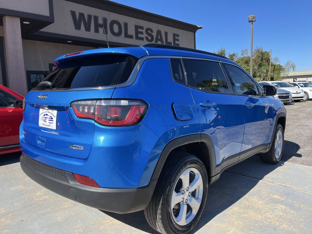 Used 2018 Jeep Compass Latitude w/ Popular Equipment Group AWD/4WD image 6