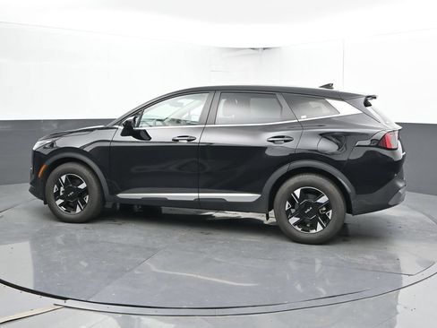Used 2026 Kia Sportage LX FWD image 9