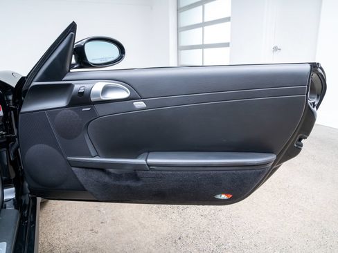 Used 2006 Porsche Cayman S RWD image 18