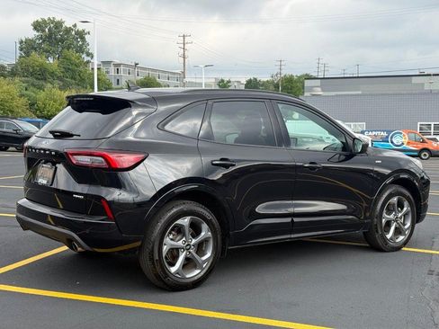 Certified 2023 Ford Escape ST-Line w/ Tech Pack #1 AWD/4WD image 3