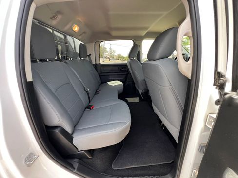 Used 2015 RAM 2500 Tradesman w/ Chrome Appearance Group AWD/4WD image 21