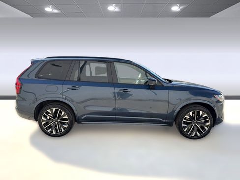 New 2026 Volvo XC90 T8 Ultra w/ Lounge Package image 8