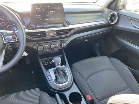 Certified 2021 Kia Forte LXS image 28