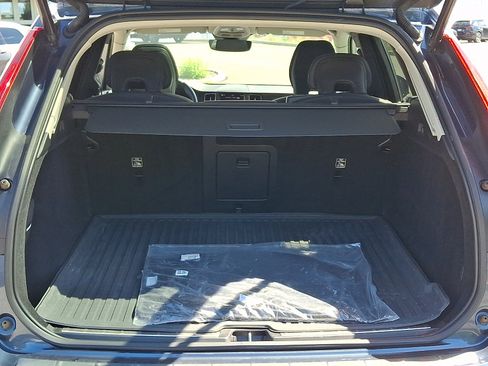 Used 2023 Volvo XC60 B5 Plus w/ Climate Package AWD/4WD image 59