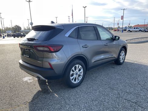 Used 2023 Ford Escape Active w/ Tech Pack #1 AWD/4WD image 4