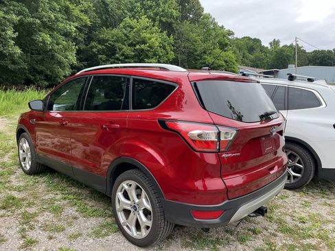 Used 2017 Ford Escape Titanium FWD image 4