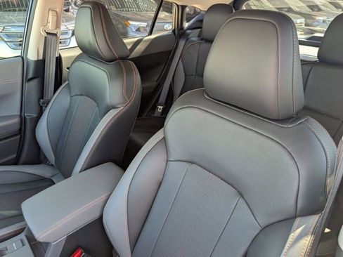 Certified 2025 Subaru Crosstrek 2.5i Limited w/ Crosstrek Mirror Package image 10