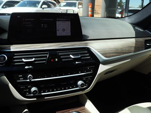 Used 2019 BMW 540i xDrive w/ M Sport Package AWD/4WD image 47