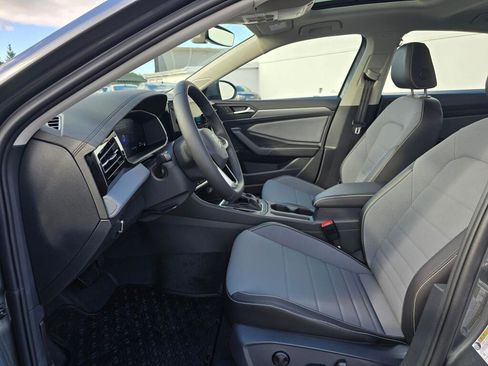 New 2026 Volkswagen Jetta SE FWD image 18