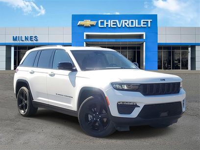 Used 2024 Jeep Grand Cherokee Limited w/ Black Appearance Package