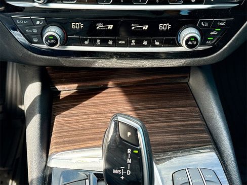 Used 2020 BMW 530i image 17