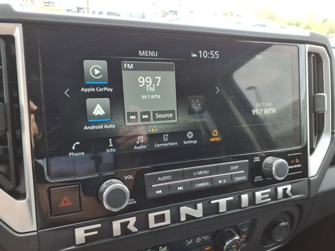 Used 2025 Nissan Frontier SV w/ SV Convenience Package image 18