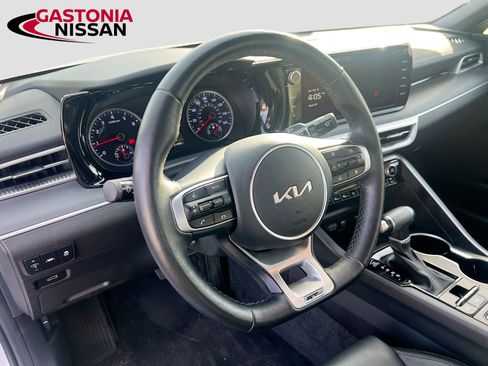 Used 2023 Kia K5 GT-Line w/ GT-Line Premium Package image 11