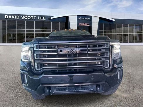Used 2022 GMC Sierra 2500 Denali AWD/4WD image 2