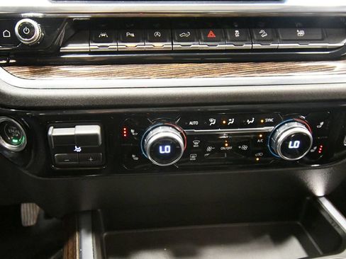 Used 2024 GMC Sierra 1500 Elevation w/ Elevation Premium Package AWD/4WD image 26