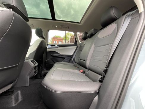 New 2026 Volkswagen Taos SE AWD/4WD image 13